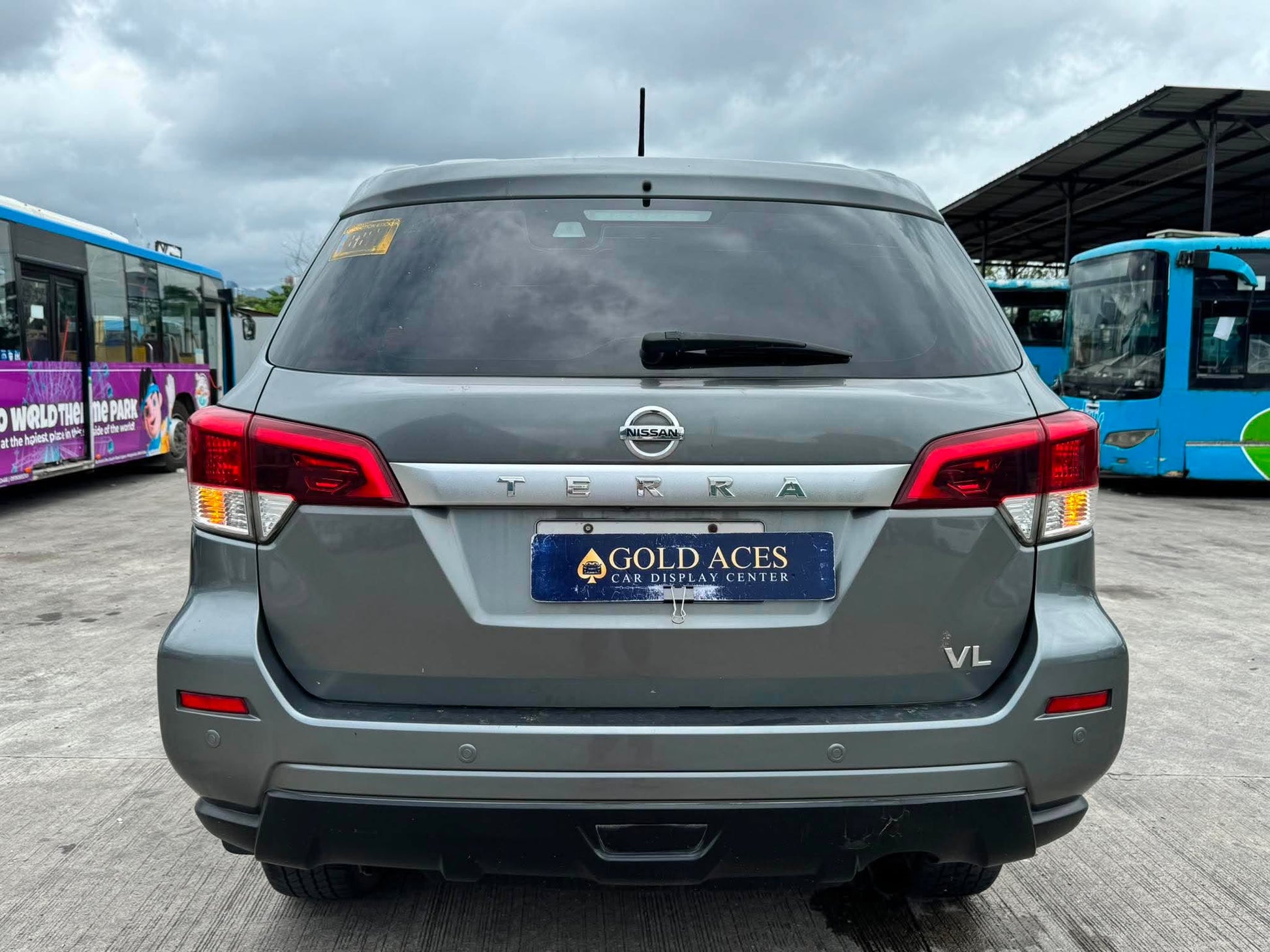2019 NISSAN TERRA 2.5L VL 4X2 AUTOMATIC TRANMISSION Gold Aces Car Display Center