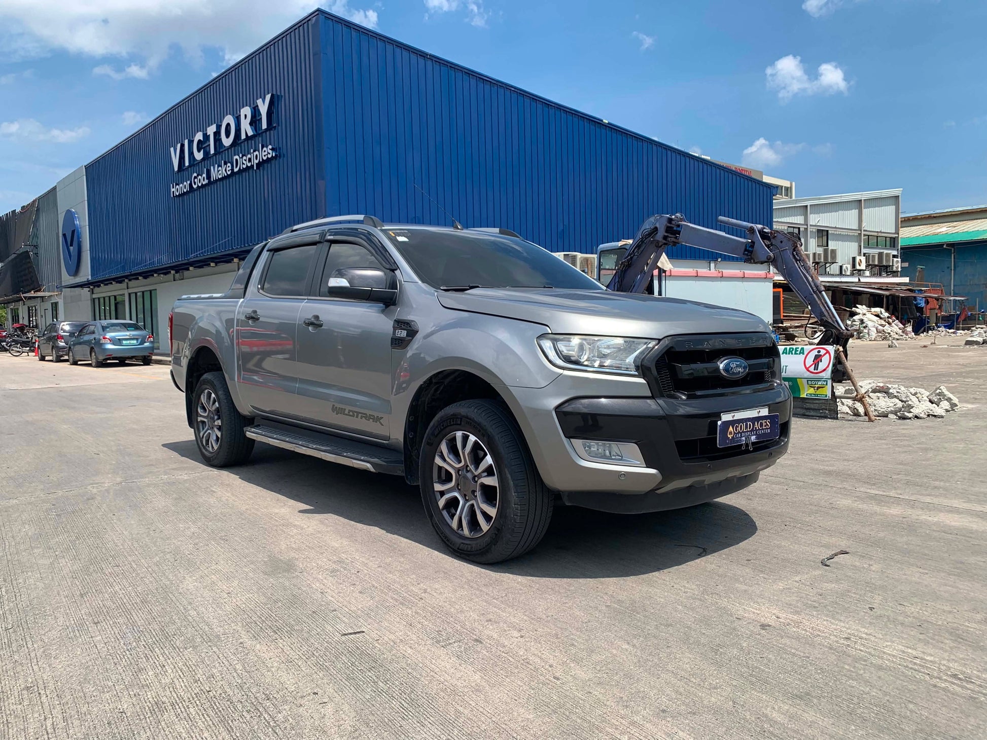 2018 FORD RANGER WILDTRAK 2.2L 4X2 DSL AUTOMATIC TRANSMISSION Gold Aces Car Display Center