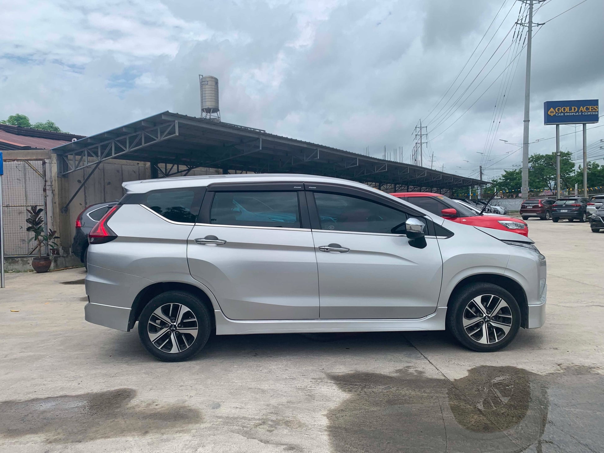 2019 MITSUBISHI XPANDER 1.5L GLS SPORT AUTOMATIC TRANSMISSION Gold Aces Car Display Center