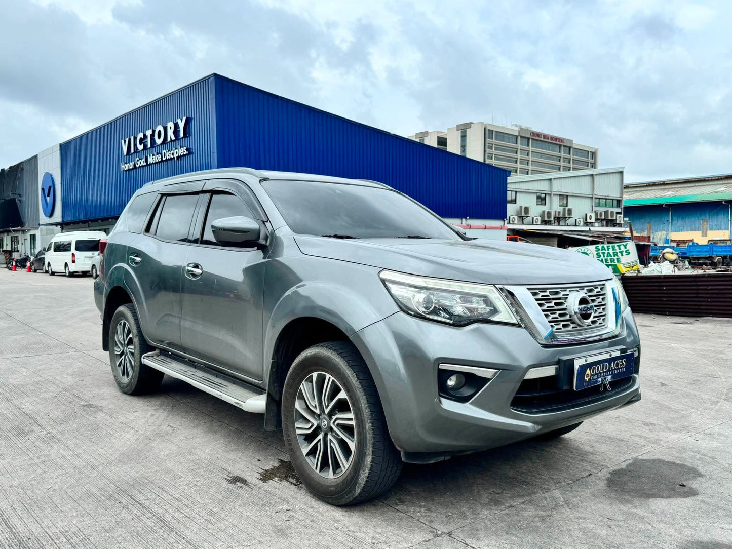 2019 NISSAN TERRA 2.5L VL 4X2 AUTOMATIC TRANMISSION Gold Aces Car Display Center
