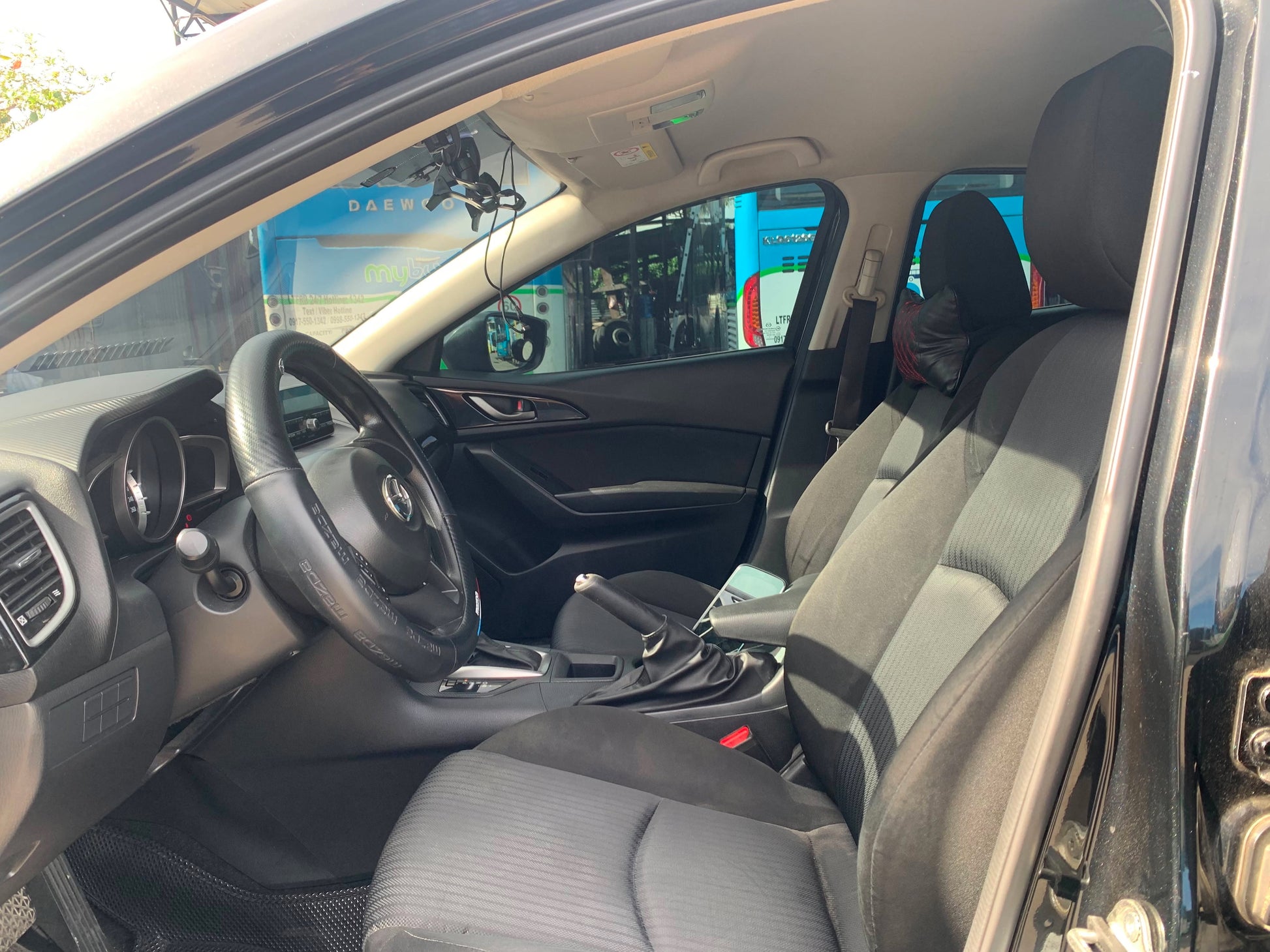 2016 MAZDA 3 2.0L SEDAN AUTOMATIC TRANSMISSION Gold Aces Car Display Center