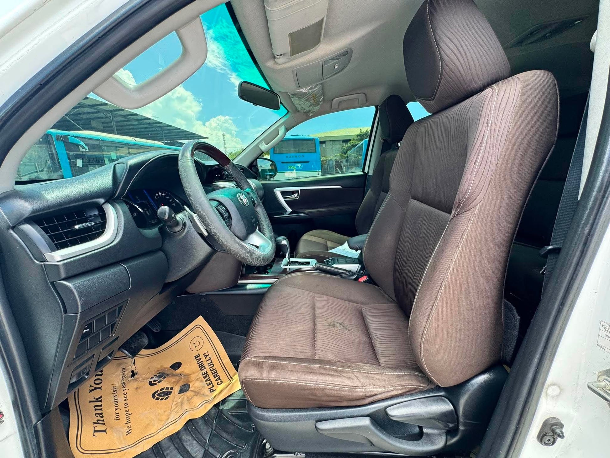 2018 TOYOTA FORTUNER 2.4L G 4X2 AUTOMATIC TRANSMISSION Gold Aces Car Display Center