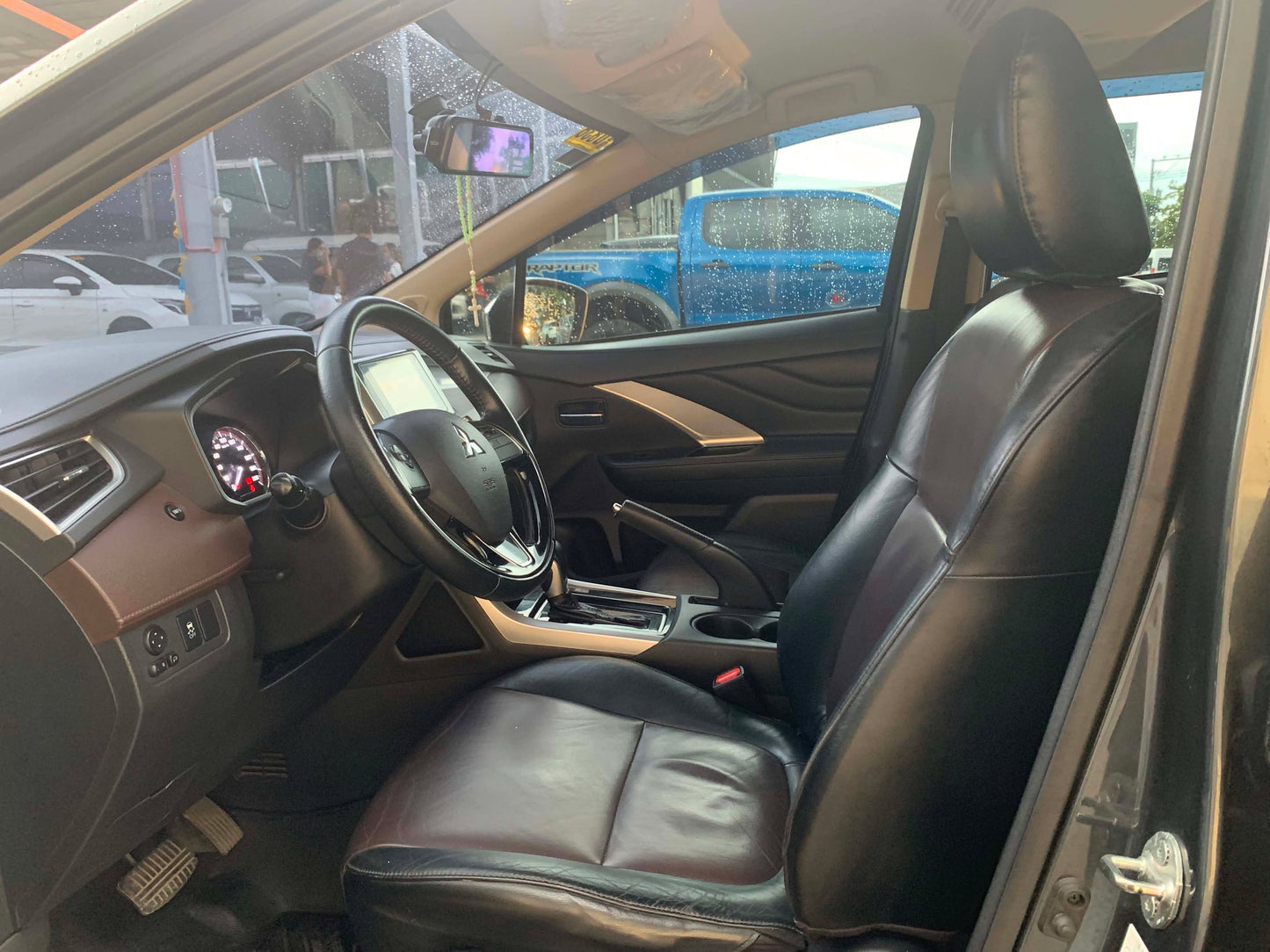 2021 MITSUBISHI XPANDER CROSS 1.5L AUTOMATIC TRANSMISSION Gold Aces Car Display Center