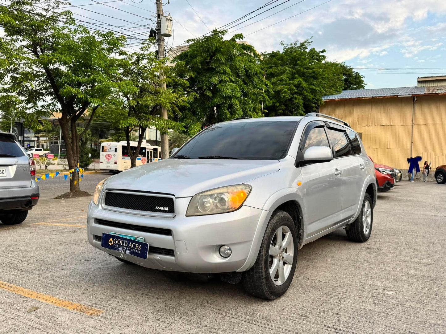 2007 TOYOTA RAV4 4X4 2.0L AUTOMATIC TRANSMISSION Gold Aces Car Display Center