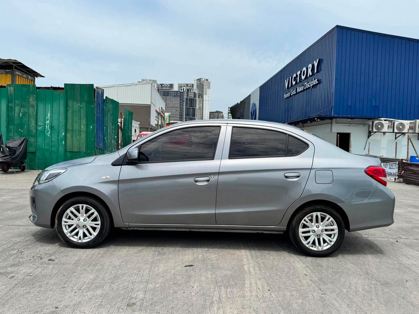 2024 MITSUBISHI MIRAGE G4 GLX 1.2L CVT AUTOMATIC TRANSMISSION Gold Aces Car Display Center