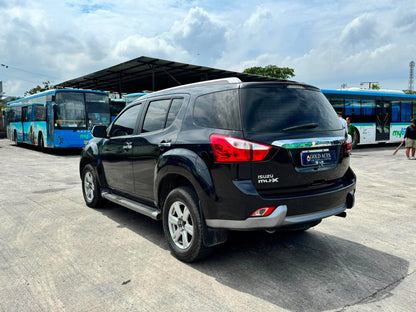2015 ISUZU MUX LSA 2.4 AUTOMATIC TRANSMISSION Gold Aces Car Display Center