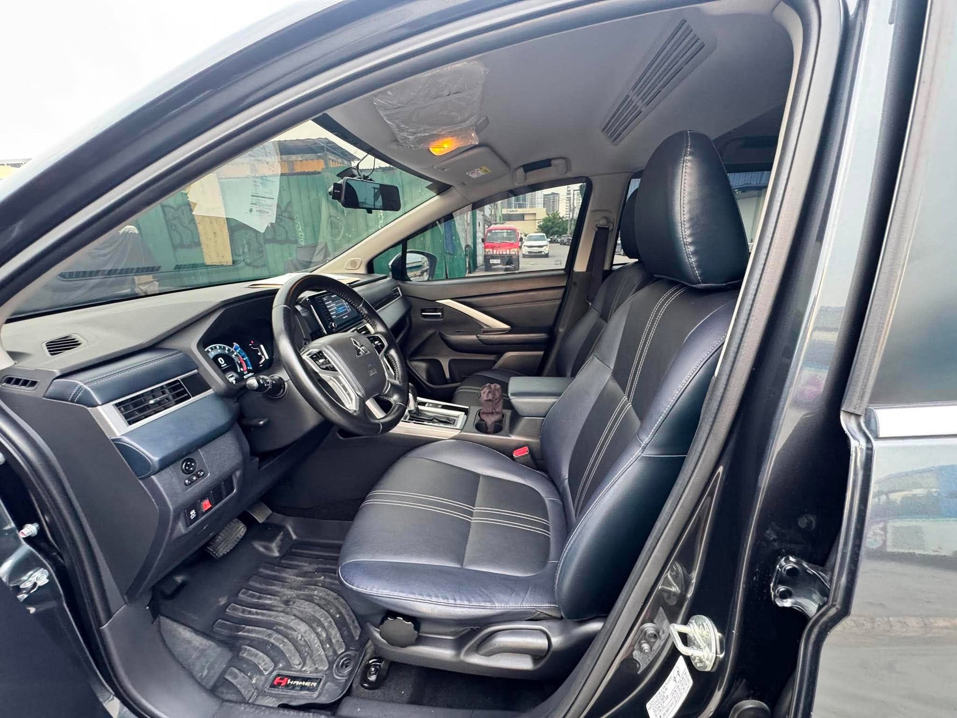2023 MITSUBISHI XPANDER CROSS 1.5L AUTOMATIC TRANSMISSION Gold Aces Car Display Center
