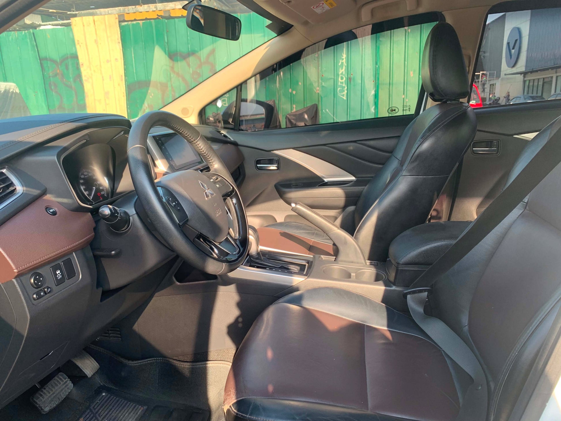 2021 MITSUBISHI XPANDER CROSS 1.5L AUTOMATIC TRANSMISSION Gold Aces Car Display Center