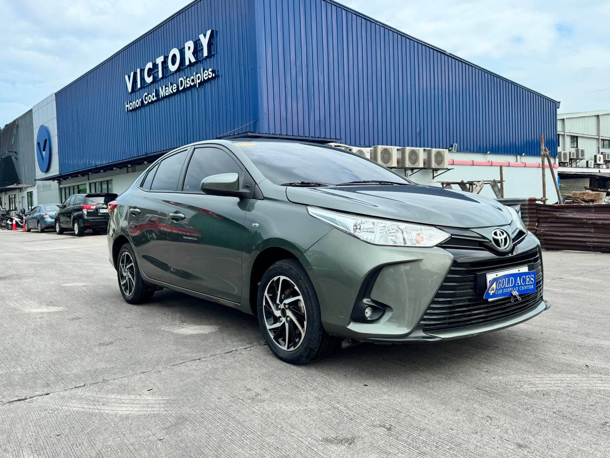 2022 TOYOTA VIOS 1.3L XLE AUTOMATIC TRANSMISSION Gold Aces Car Display Center