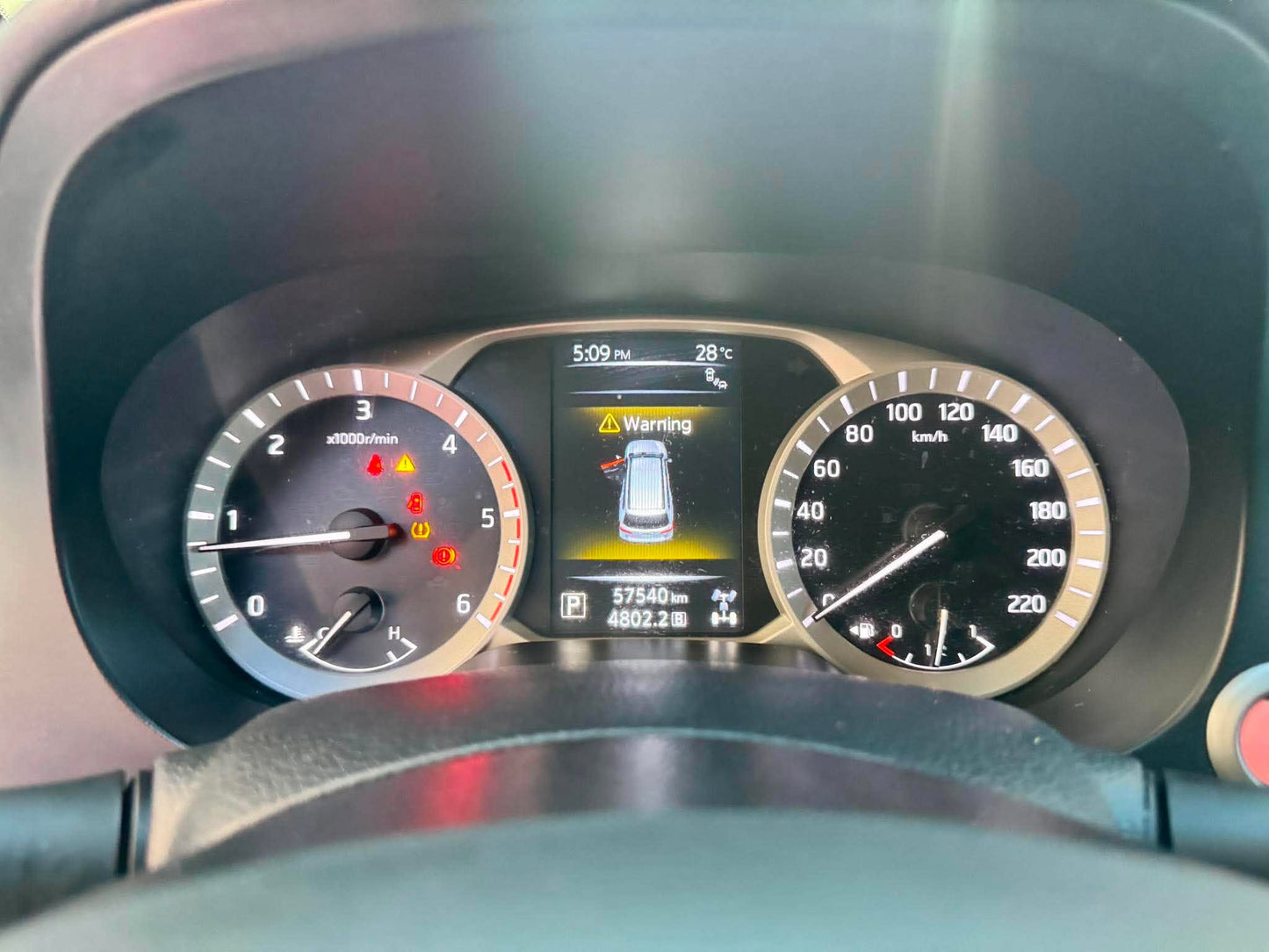 2019 NISSAN TERRA 2.5L VL 4X4 AUTOMATIC TRANSMISSION Gold Aces Car Display Center