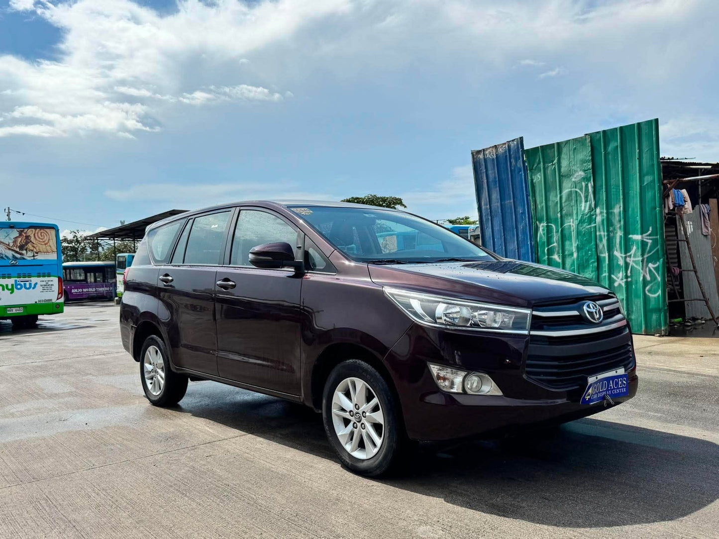 NEW ARRIVAL! 2018 TOYOTA INNOVA E 2.5L AUTOMATIC TRANSMISSION Gold Aces Car Display Center