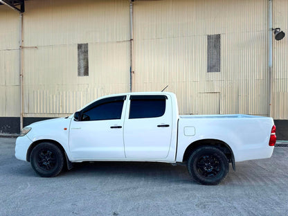 2014 TOYOTA HILUX J 2.5L MANUAL TRANSMISSION Gold Aces Car Display Center