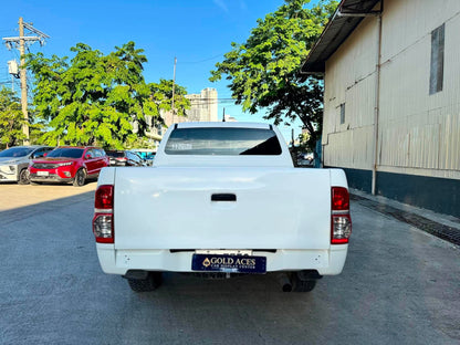 2014 TOYOTA HILUX J 2.5L MANUAL TRANSMISSION Gold Aces Car Display Center