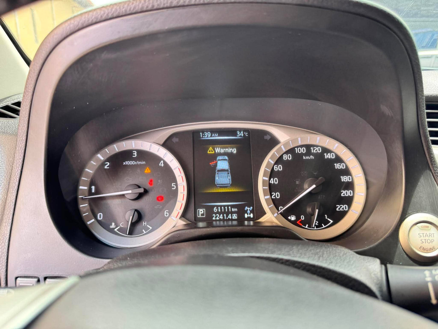 2018 NISSAN NAVARA VL 2.5L 4X4 AUTOMATIC TRANSMISSION Gold Aces Car Display Center