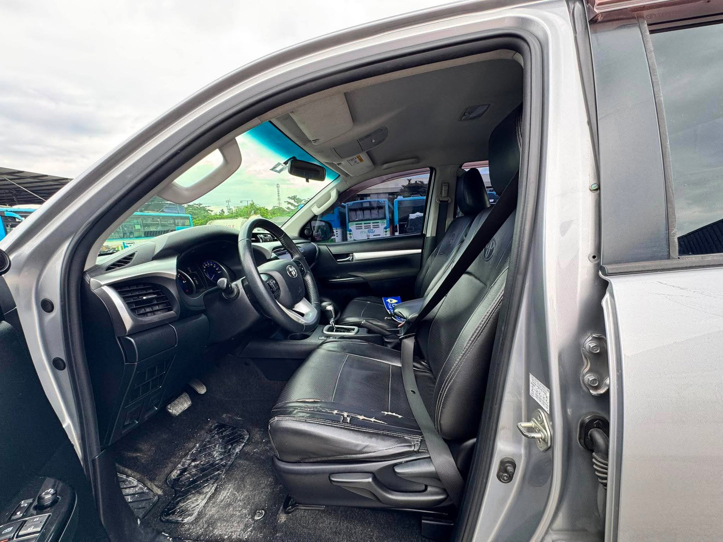 2017 TOYOTA HILUX 2.4L G 4X2 AUTOMATIC TRANSMISSION TOYOTA