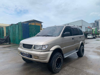 2003 ISUZU CROSSWIND 2.5L Diesel Engine AUTOMATIC TRANSMISSION Gold Aces Car Display Center