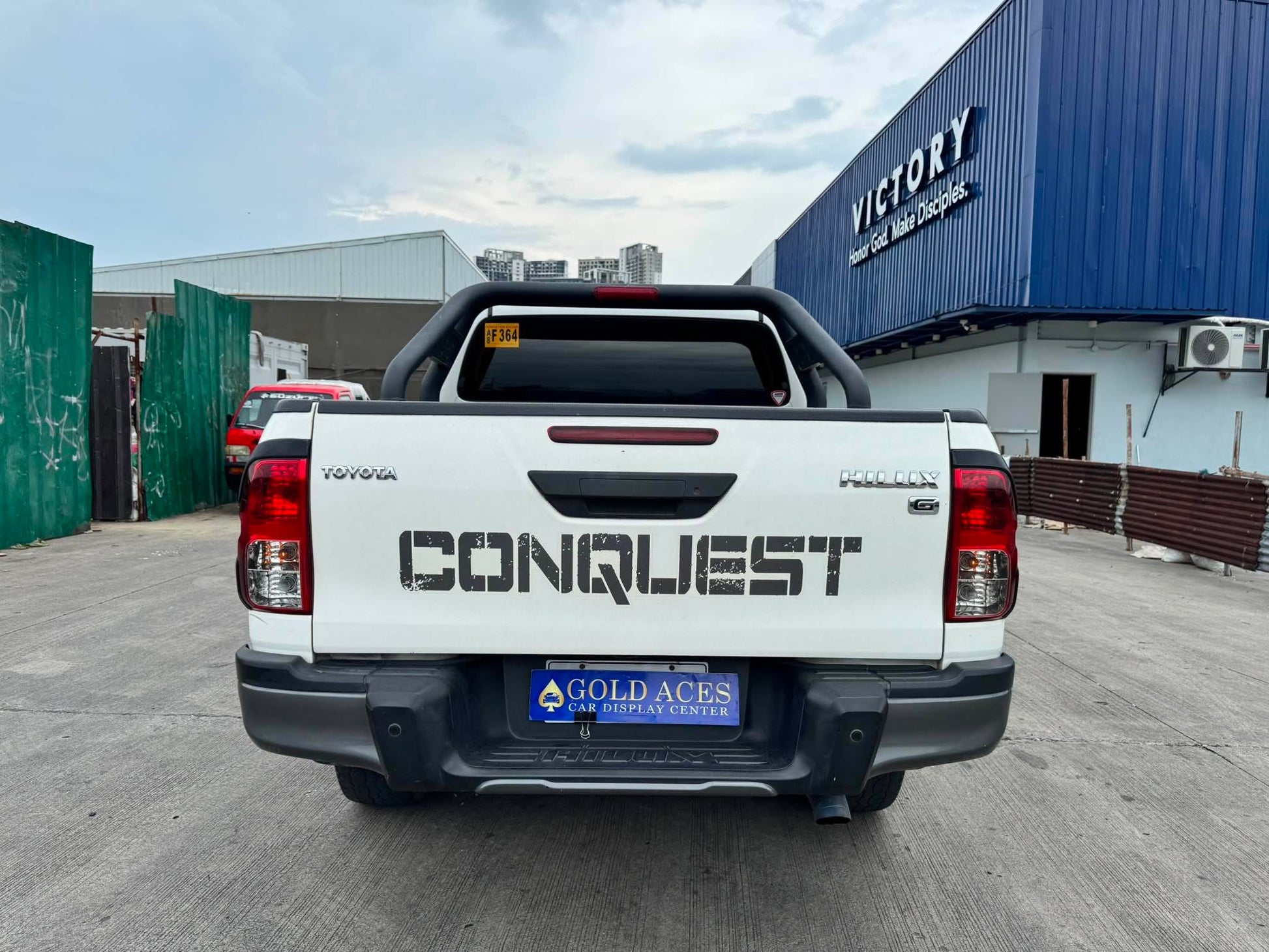 2019 TOYOTA HILUX CONQUEST G 2.4L 4X2 AUTOMATIC TRANSMISSION TOYOTA