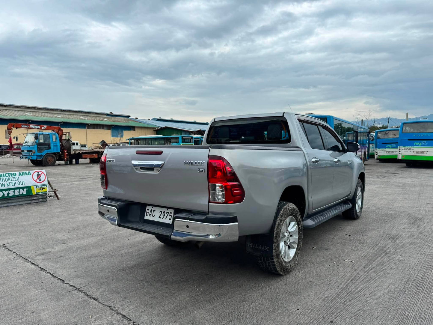 2017 TOYOTA HILUX 2.4L G 4X2 AUTOMATIC TRANSMISSION TOYOTA