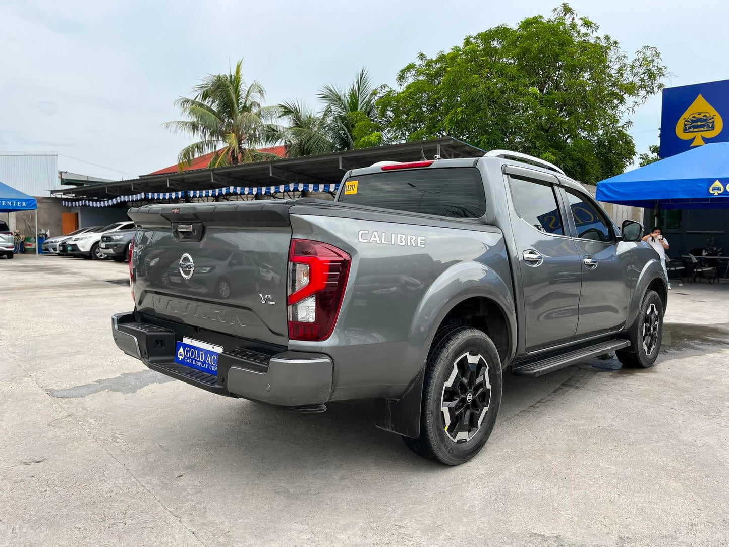 2022 NISSAN NAVARA VL 2.5L 4X2 AUTOMATIC TRANSMISSION Gold Aces Car Display Center