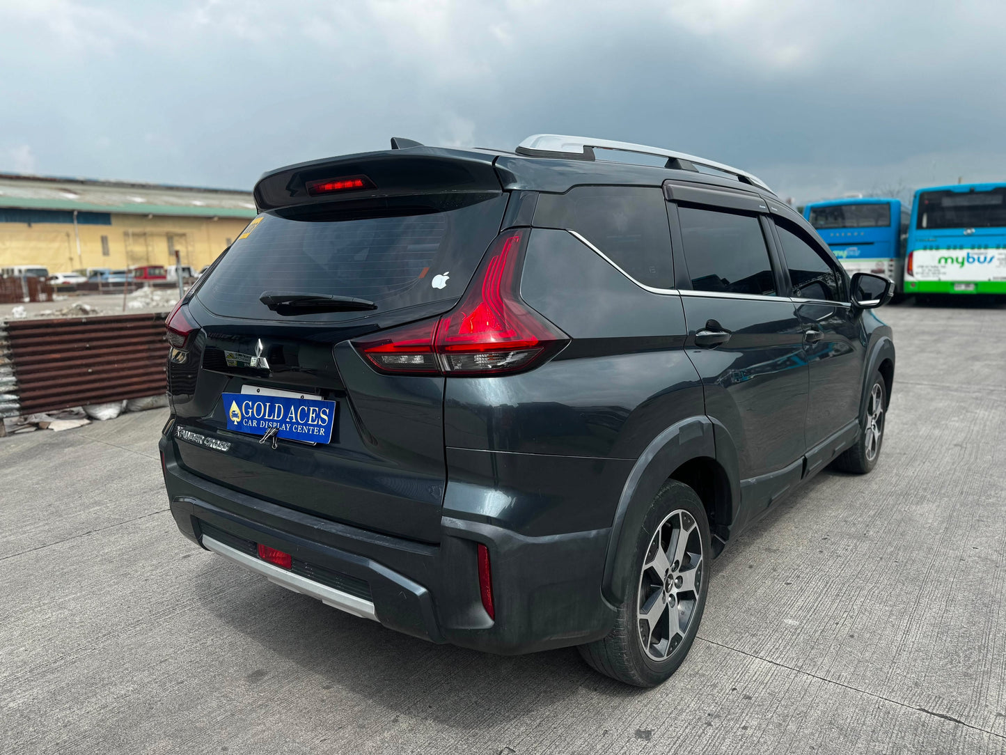 2022 MITSUBISHI XPANDER CROSS 1.5L AUTOMATIC TRANSMISSION Gold Aces Car Display Center