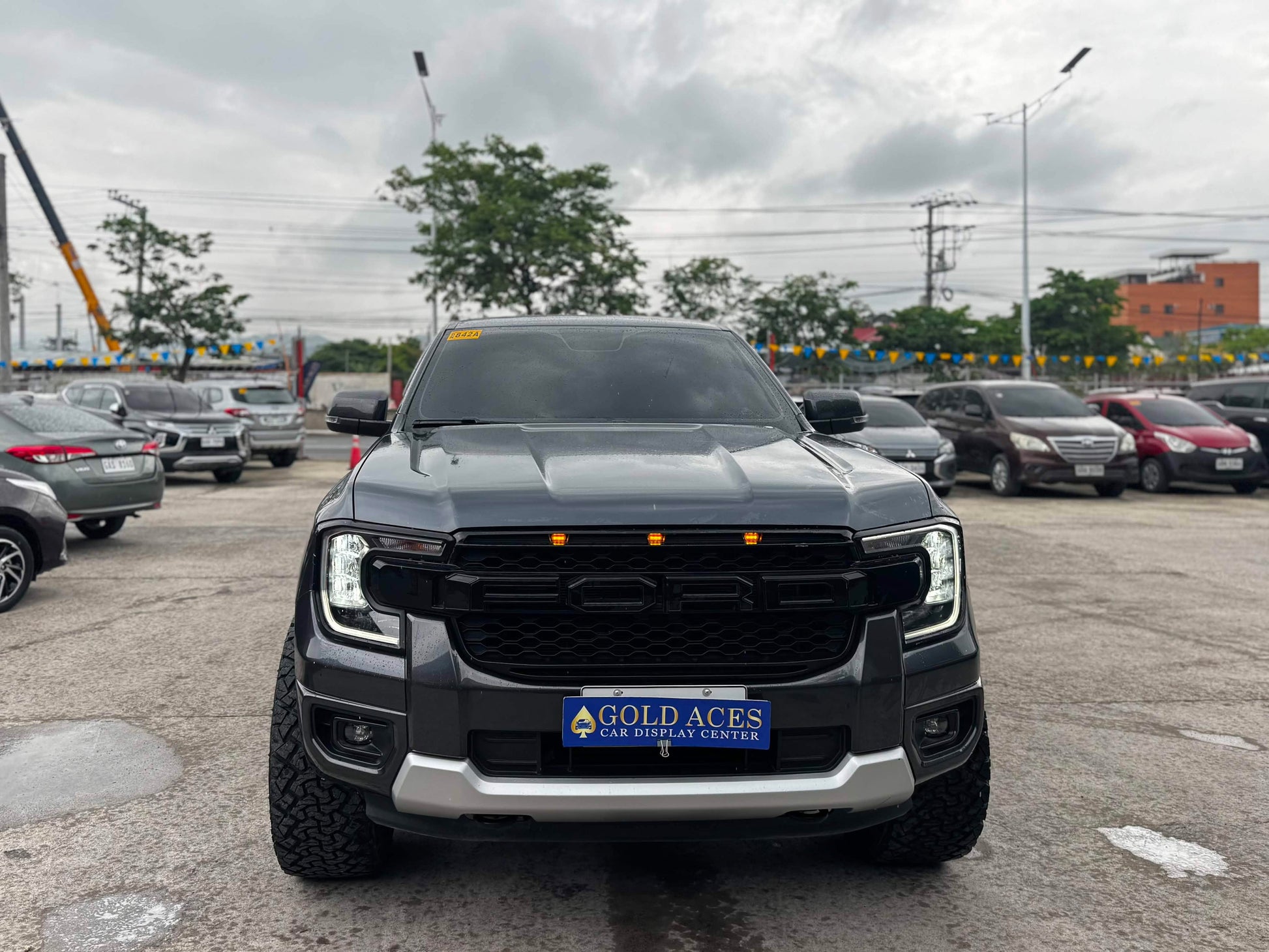 2025 FORD RANGER SPORT 2.0L TURBO DSL 4X2 AUTOMATIC TRANSMISSION (4TKMS ONLY!) Gold Aces Car Display Center