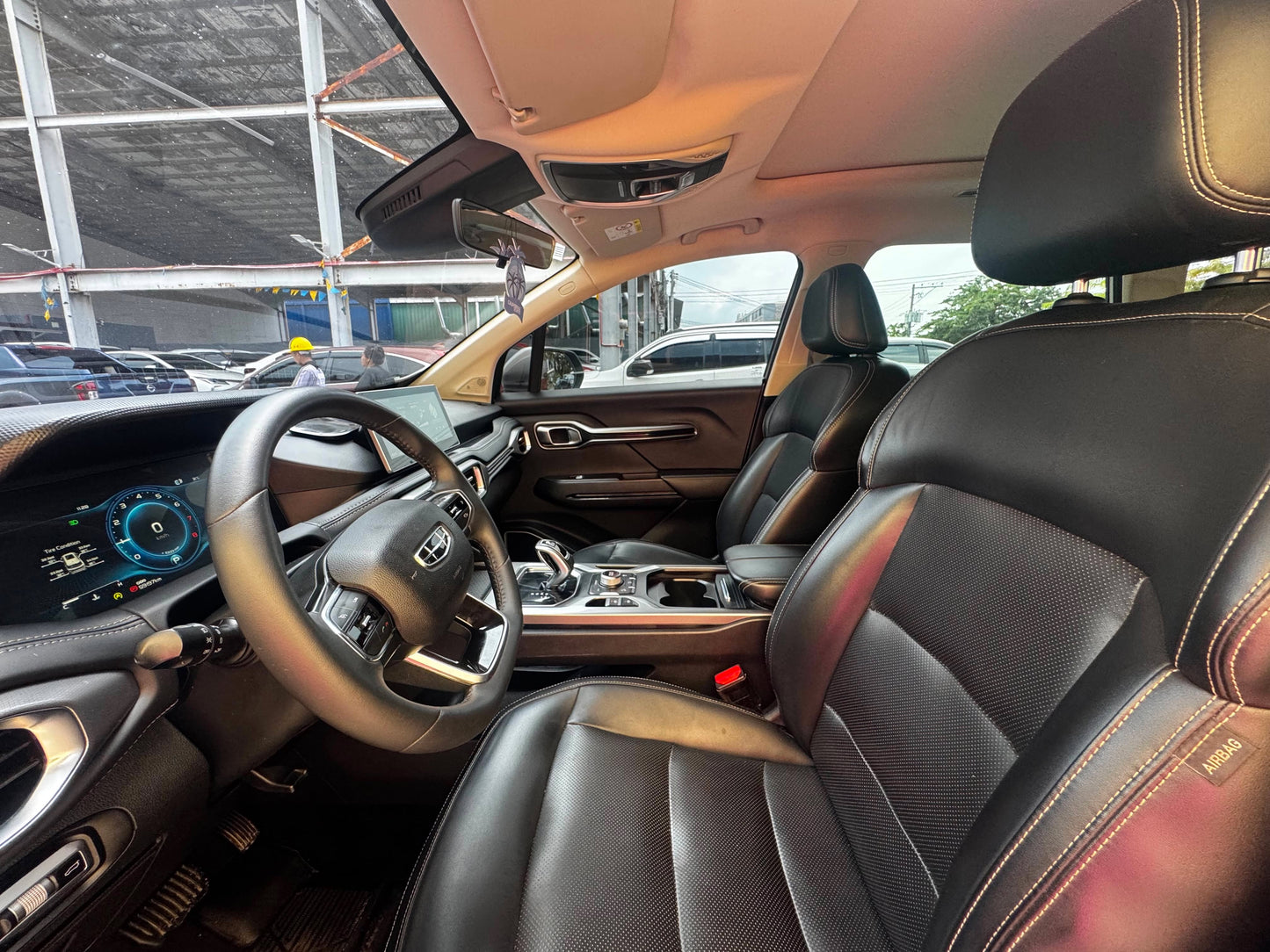 2021 GEELY OKAVANGO URBAN PLUS 1.5L AUTOMATIC TRANSMISSION Gold Aces Car Display Center
