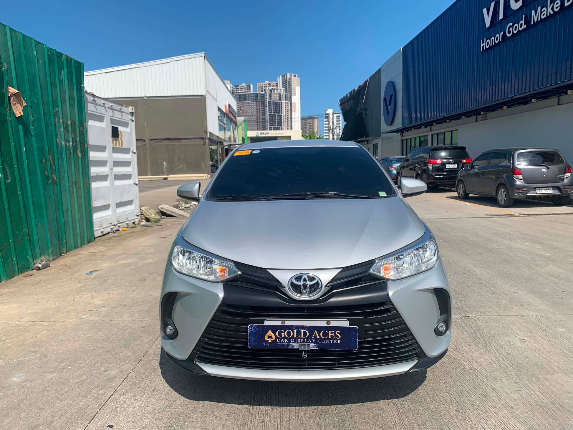 2024 TOYOTA VIOS 1.3L XLE AUTOMATIC TRANSMISSION Gold Aces Car Display Center