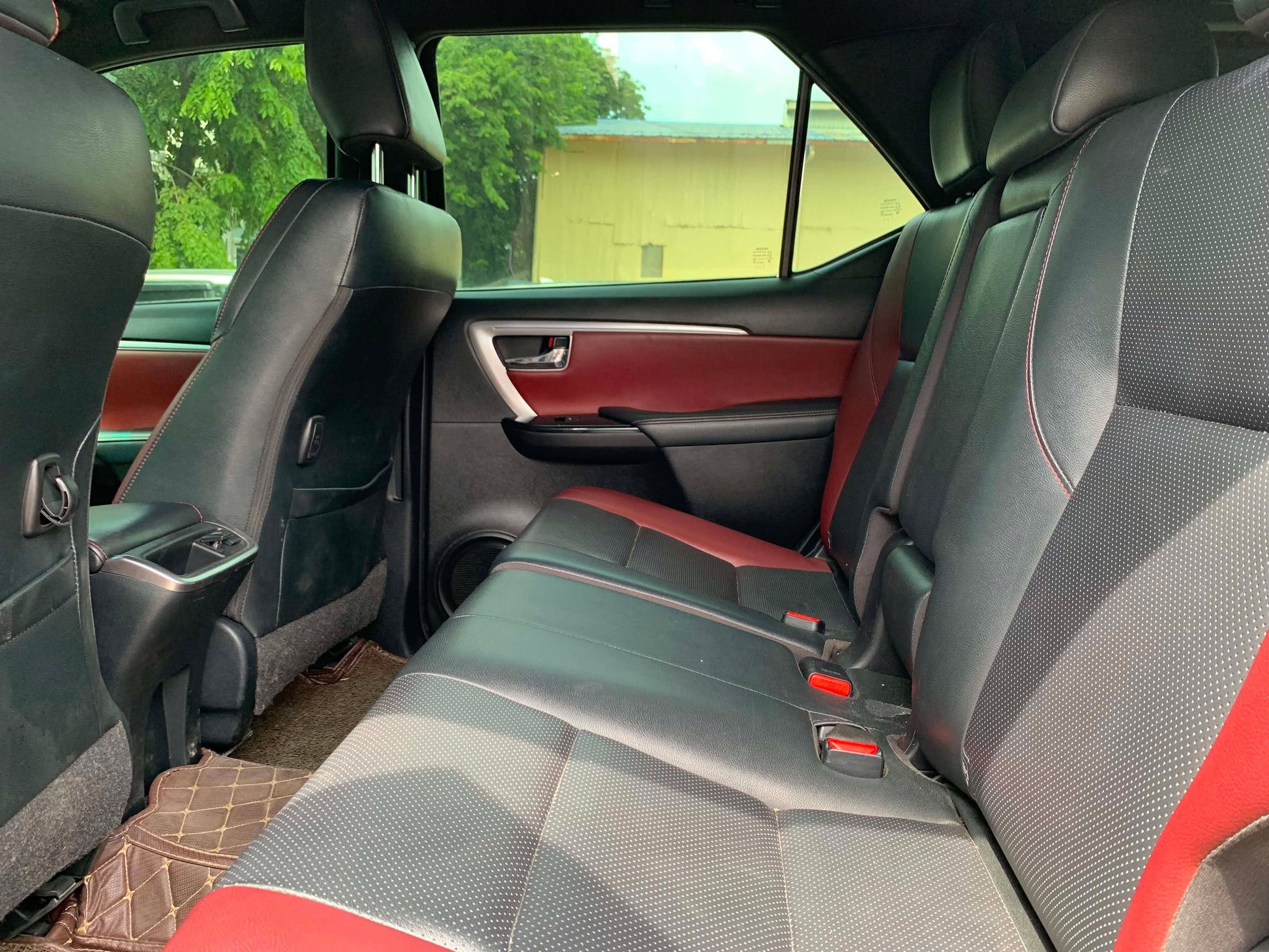 NEW ARRIVAL! 2021 TOYOTA FORTUNER 2.8L LTD 4X2 AUTOMATIC TRANSMISSION (37TKMS ONLY!) Gold Aces Car Display Center