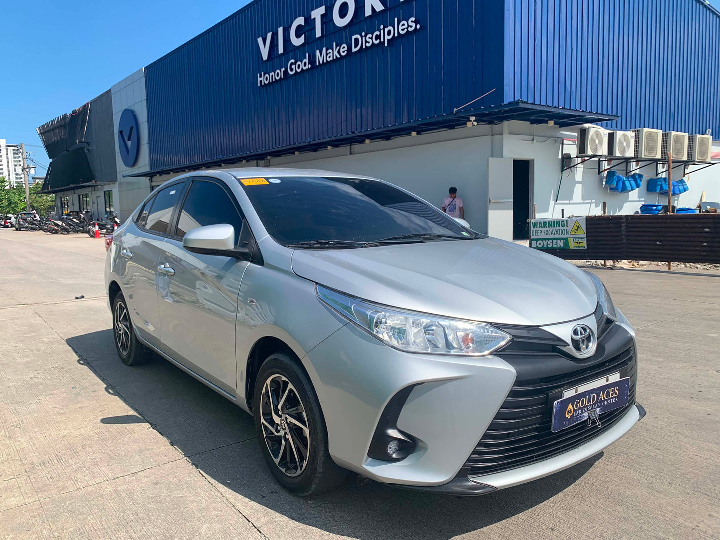 2024 TOYOTA VIOS 1.3L XLE AUTOMATIC TRANSMISSION Gold Aces Car Display Center
