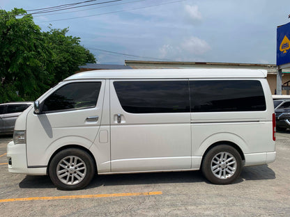 2013 TOYOTA HIACE SUPER GRANDIA 2.8L DSL AUTOMATIC TRANSMISSION Gold Aces Car Display Center