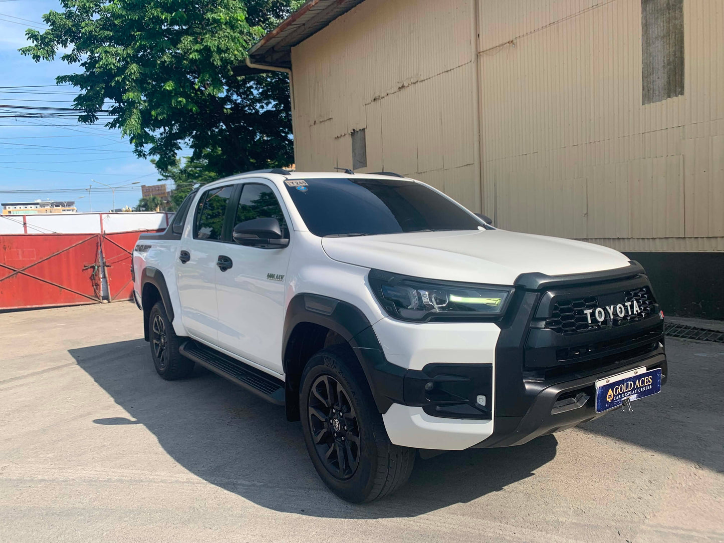 2022 TOYOTA HILUX CONQUEST V 2.4L AUTOMATIC TRANSMISSION Gold Aces Car Display Center