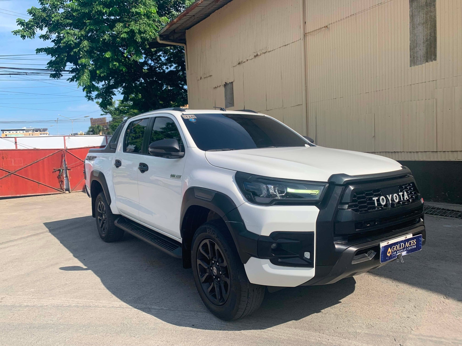 2022 TOYOTA HILUX CONQUEST V 2.4L AUTOMATIC TRANSMISSION Gold Aces Car Display Center
