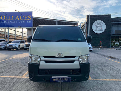 NEW ARRIVAL! 2017 TOYOTA HIACE COMMUTER 3.0L MANUAL TRANSMISSION Gold Aces Car Display Center
