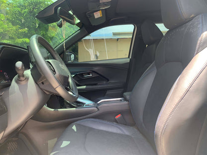2025 TOYOTA YARIS CROSS S 1.5L HYBRID AUTOMATIC TRANSMISSION Gold Aces Car Display Center