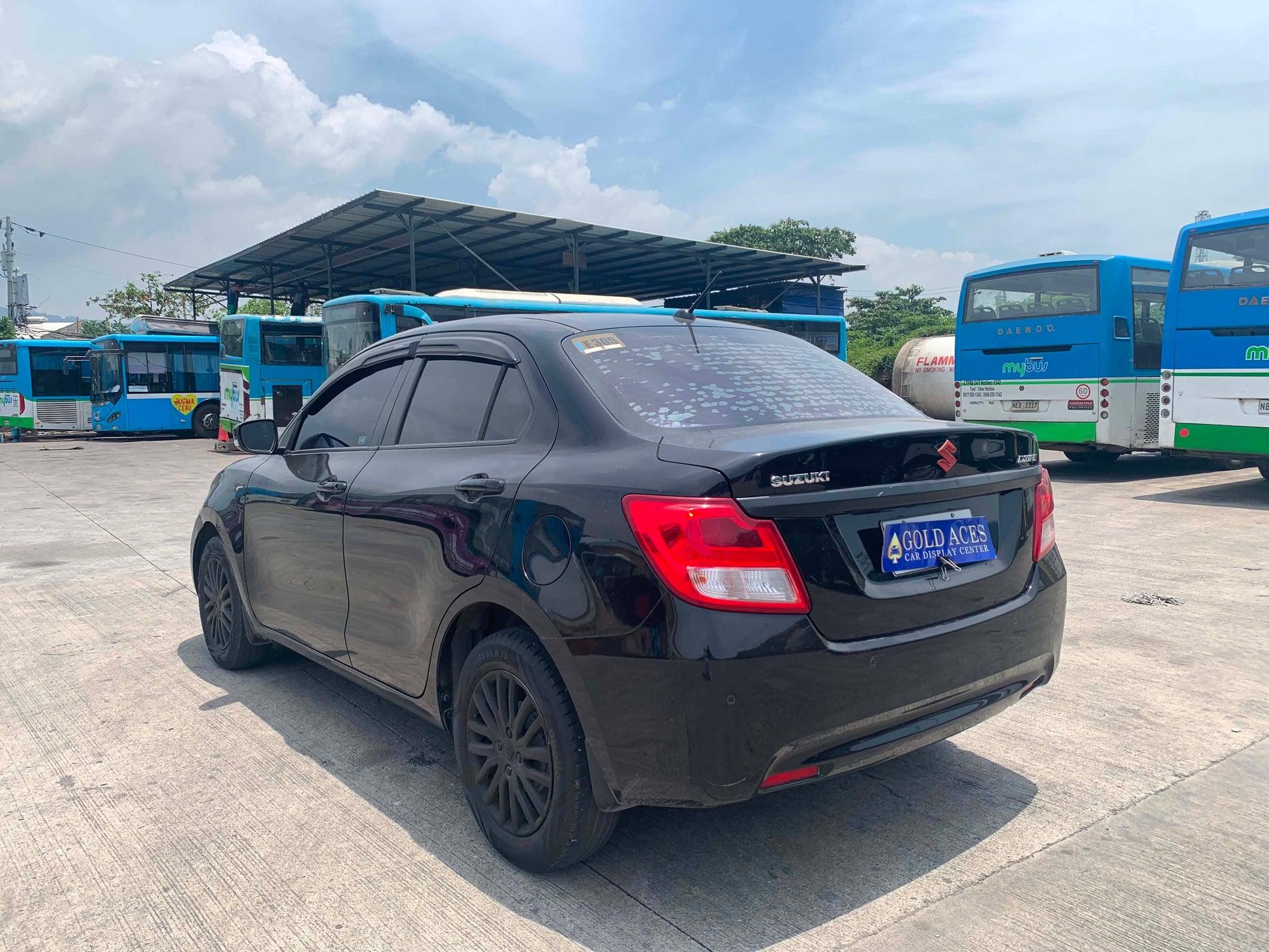 2021 SUZUKI DZIRE 1.2 GL AMT MANUAL TRANSMISSION Gold Aces Car Display Center
