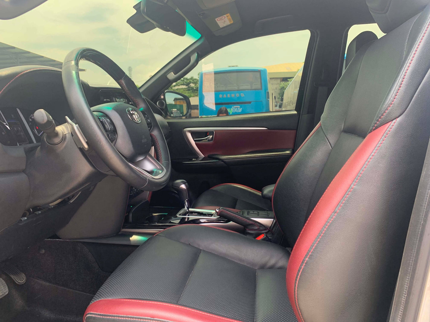 2022 TOYOTA FORTUNER 2.8L LTD 4X4 AUTOMATIC TRANSMISSION (14T KMS ONLY!) Gold Aces Car Display Center