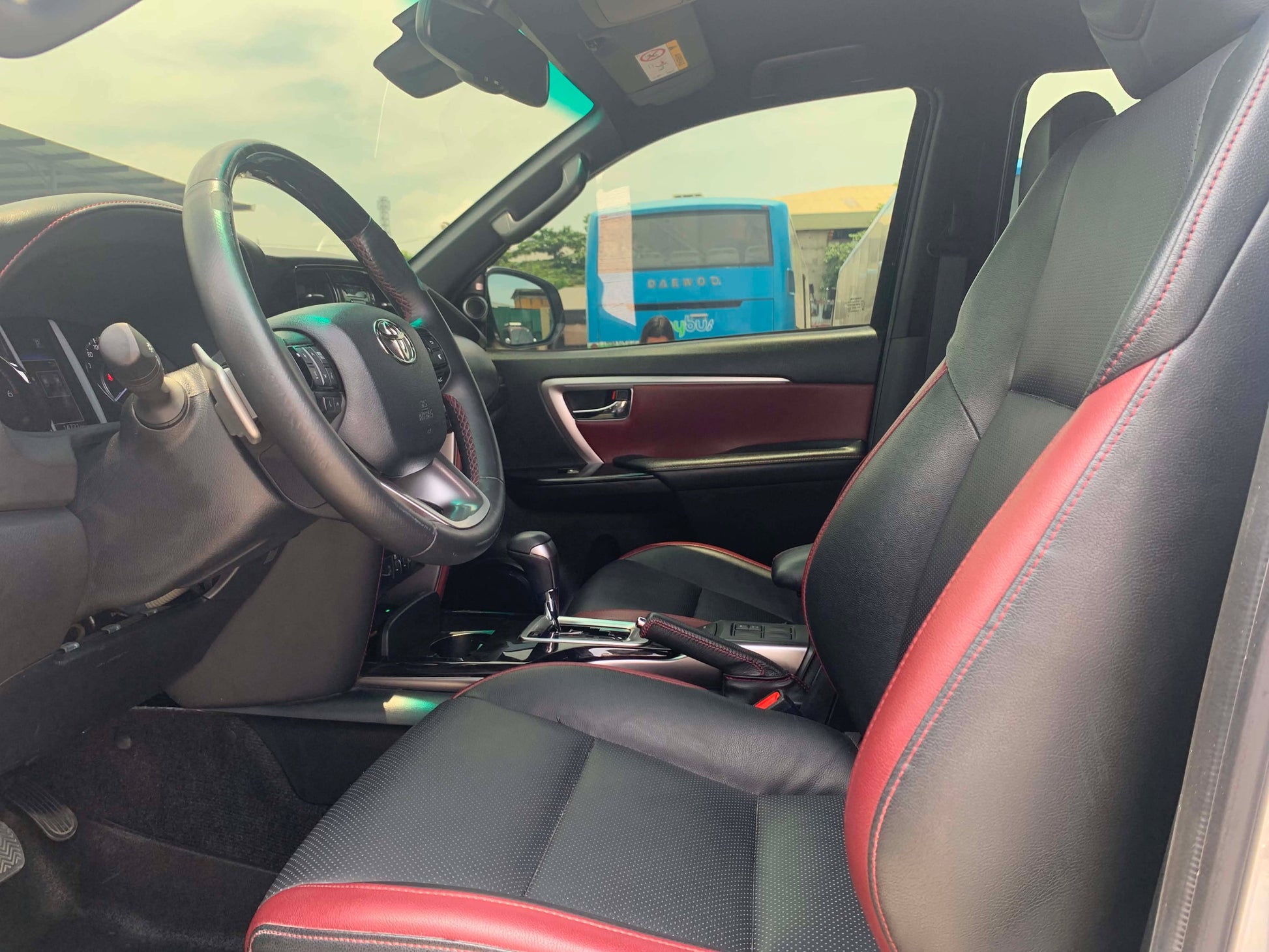2022 TOYOTA FORTUNER 2.8L LTD 4X4 AUTOMATIC TRANSMISSION (14T KMS ONLY!) Gold Aces Car Display Center