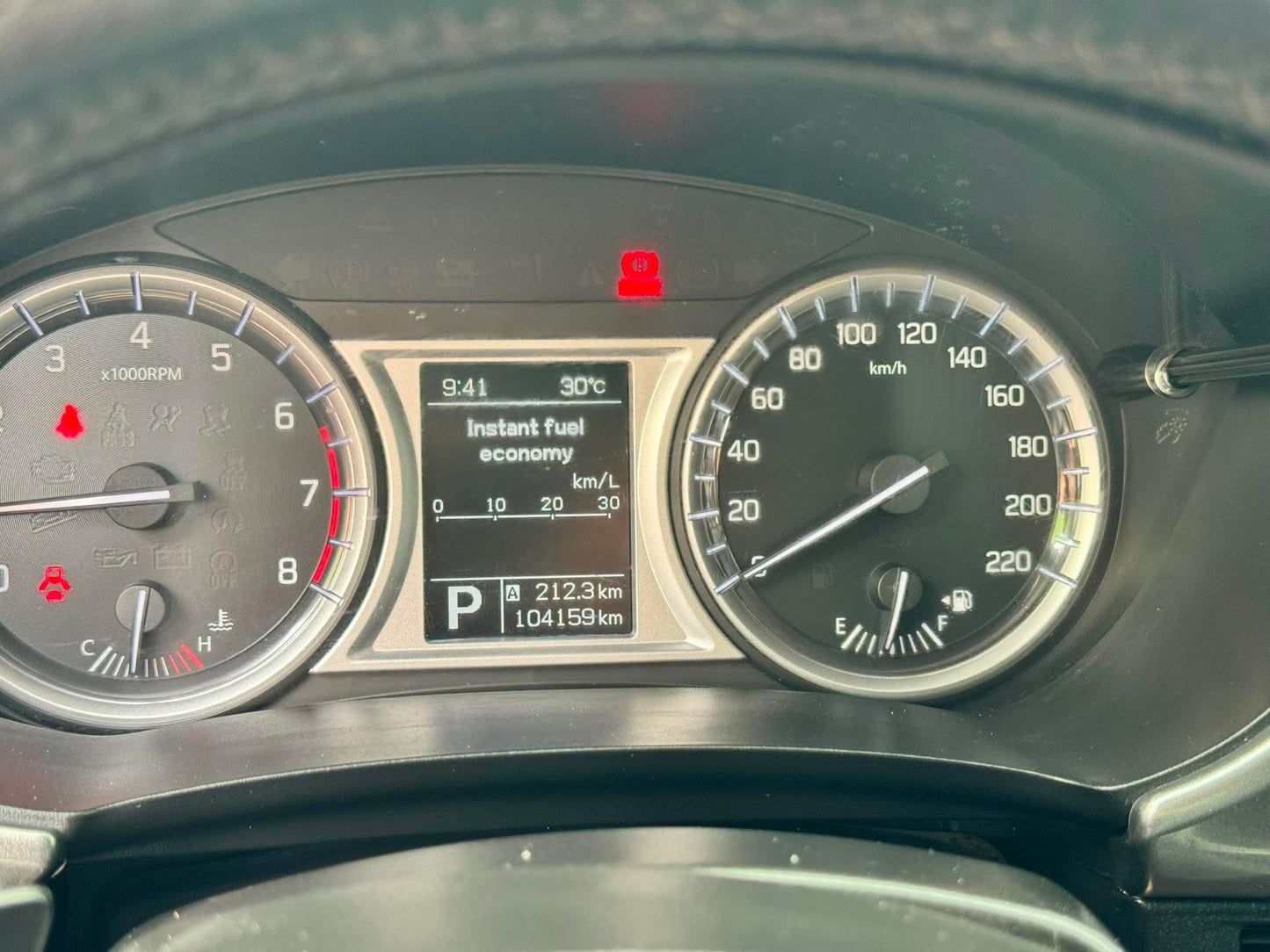 2018 SUZUKI VITARA 1.6L GL AUTOMATIC TRANSMISSION Gold Aces Car Display Center