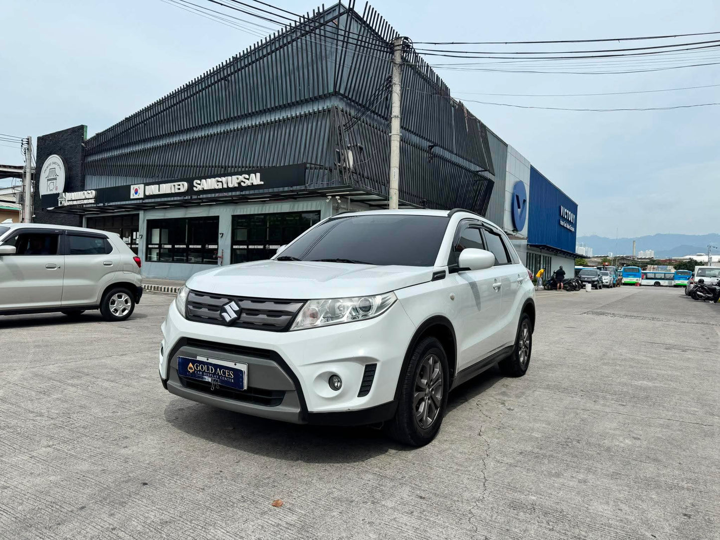 2018 SUZUKI VITARA 1.6L GL AUTOMATIC TRANSMISSION Gold Aces Car Display Center