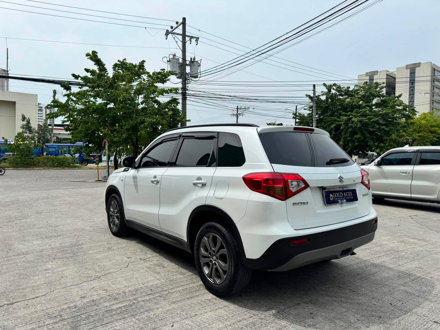 2018 SUZUKI VITARA 1.6L GL AUTOMATIC TRANSMISSION Gold Aces Car Display Center