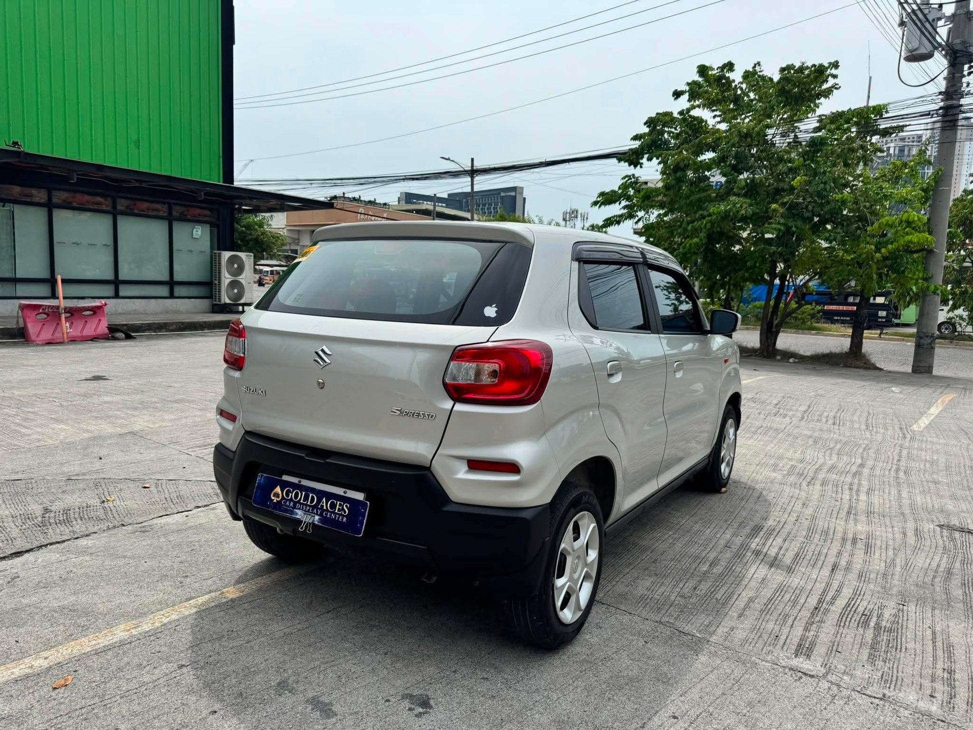 2021 SUZUKI SPRESSO 1.0L GL MANUAL TRANSMISSION Gold Aces Car Display Center