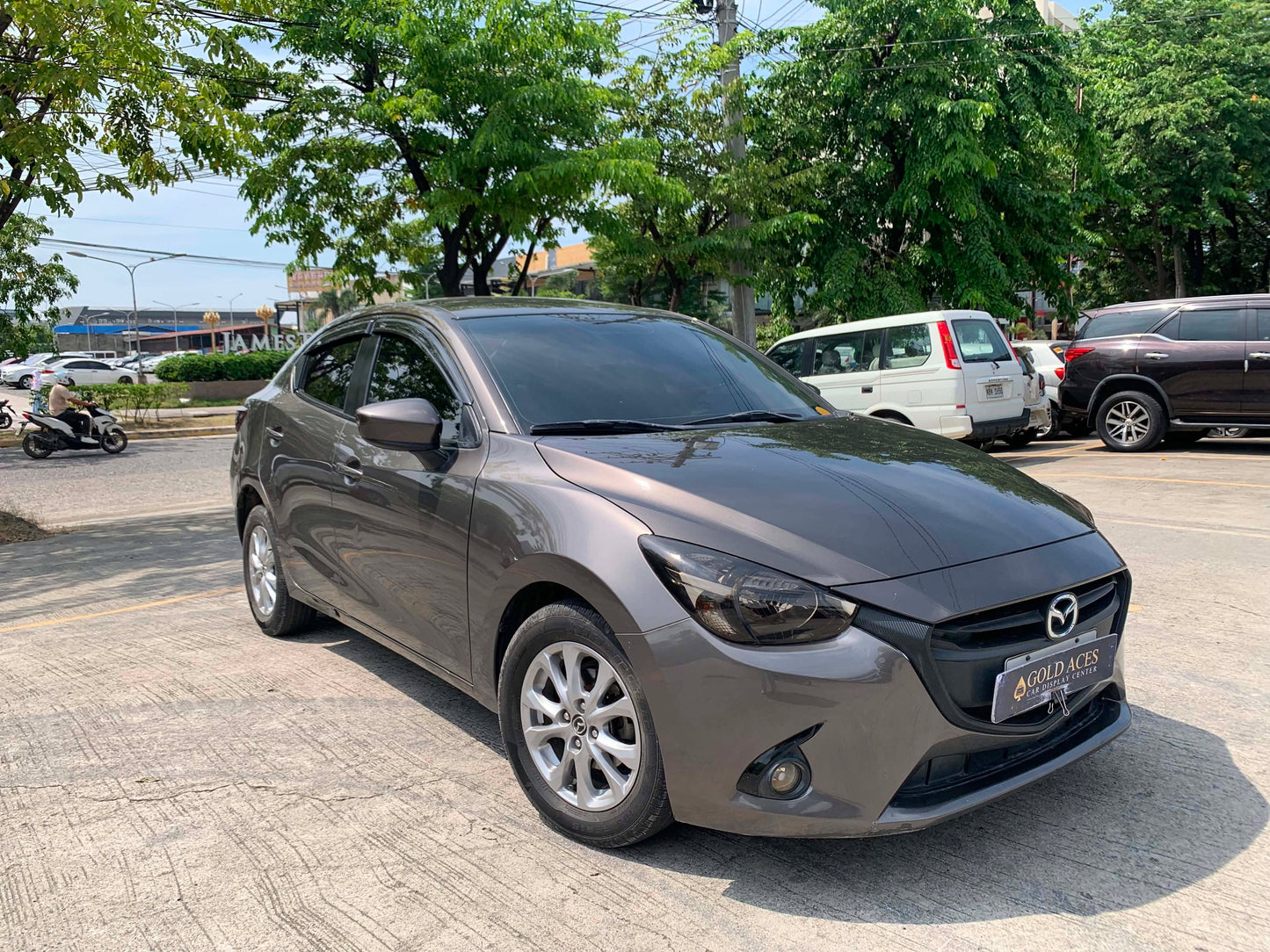 2017 MAZDA 2 2.0L SEDAN AUTOMATIC TRANSMISSION (67TKMS ONLY!) Gold Aces Car Display Center
