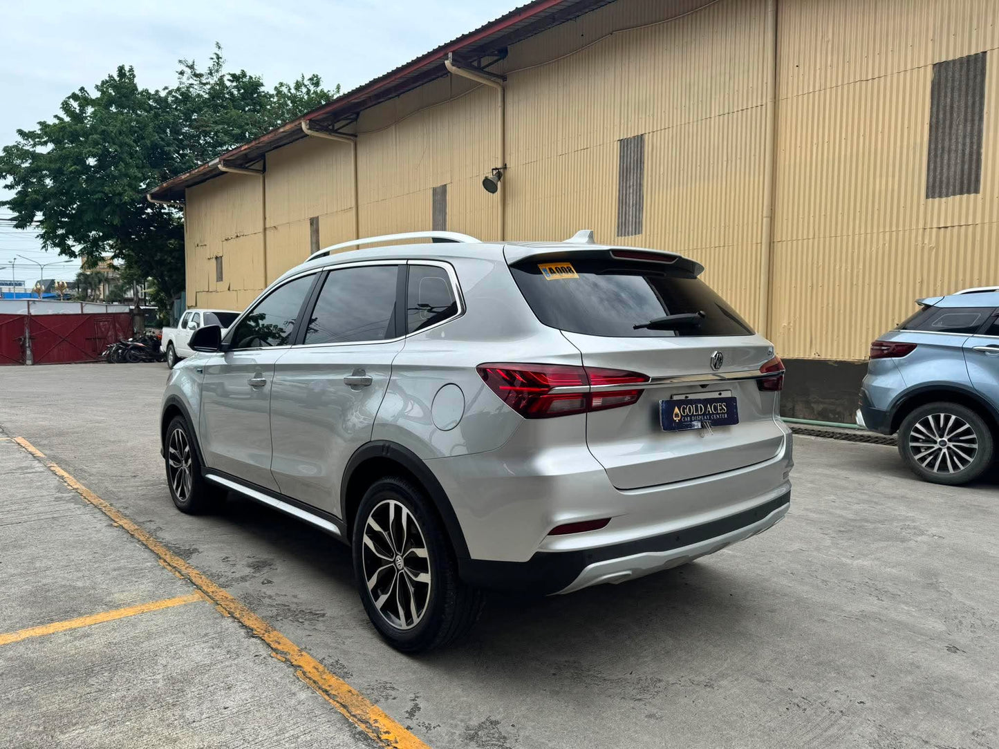 2019 MG RX5 STYLE 1.5L AUTOMATIC TRANSMISSION Gold Aces Car Display Center