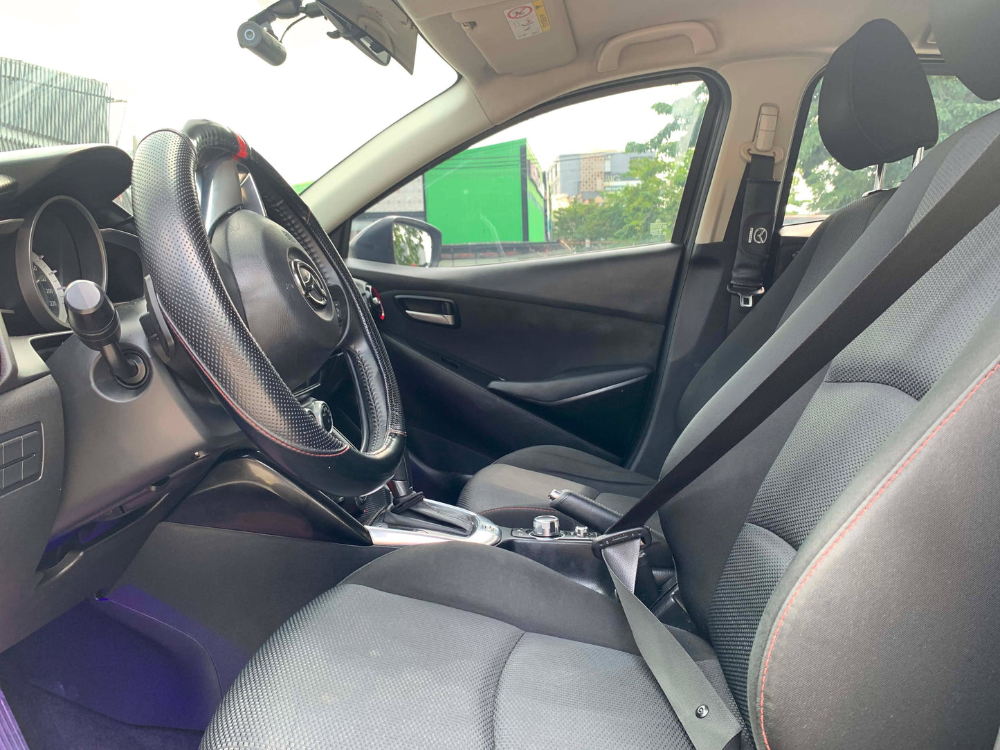 2017 MAZDA 2 2.0L SEDAN AUTOMATIC TRANSMISSION (67TKMS ONLY!) Gold Aces Car Display Center