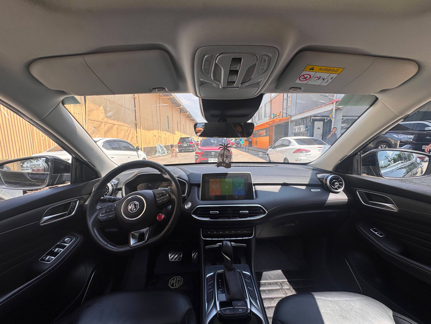 2022 MG HS TROPHY 1.5L AUTOMATIC TRANSMISSION Gold Aces Car Display Center