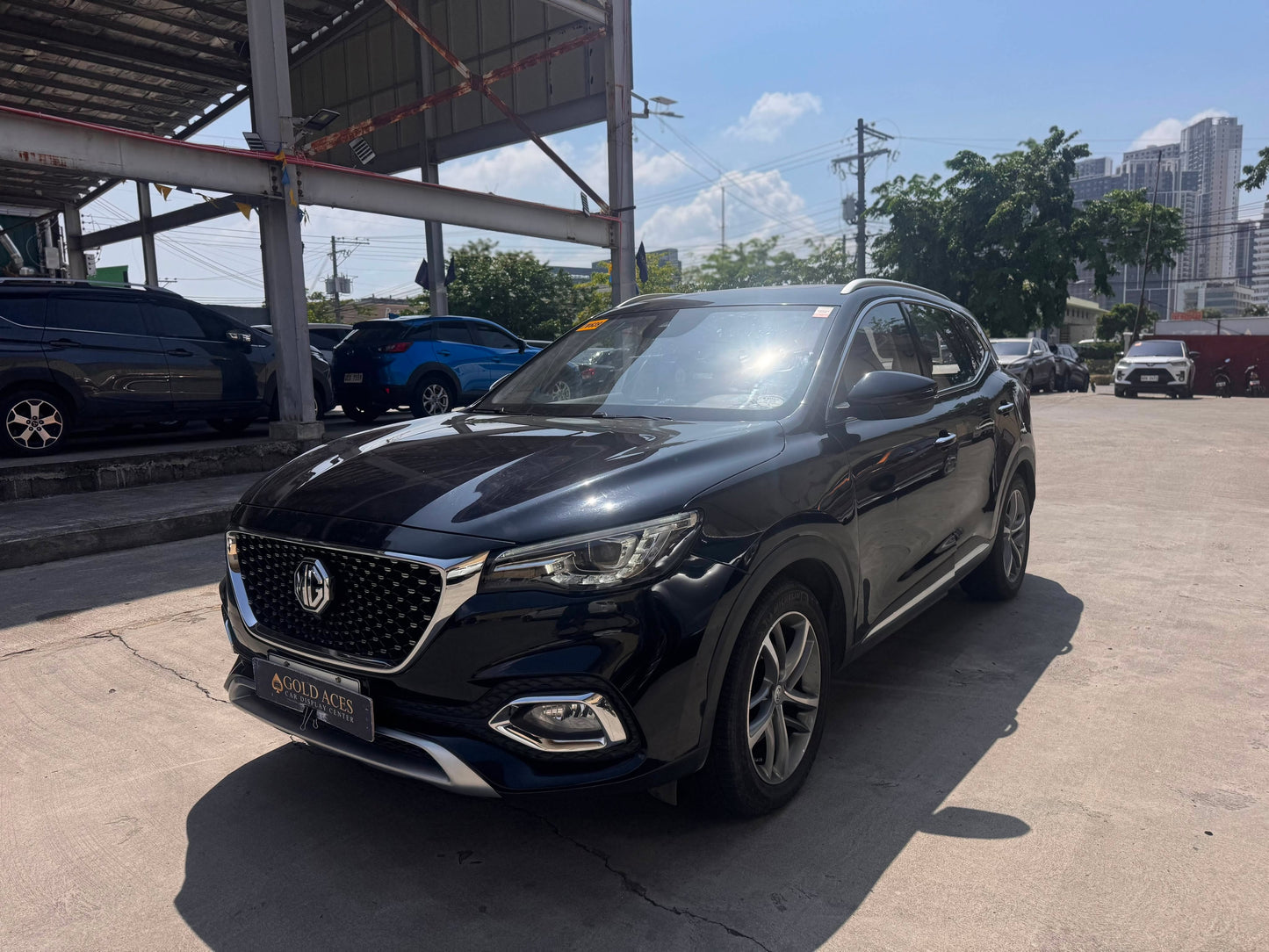 2022 MG HS TROPHY 1.5L AUTOMATIC TRANSMISSION Gold Aces Car Display Center
