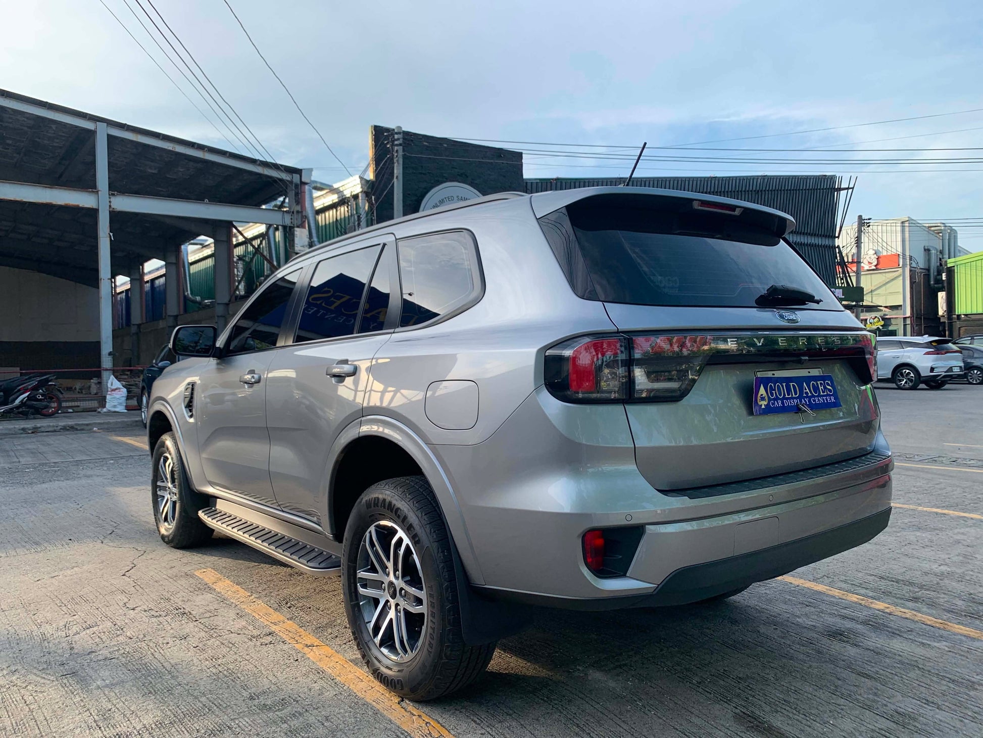 2023 FORD EVEREST SPORT 2.0L 4X2 DSL TURBO AUTOMATIC TRANSMISSION Gold Aces Car Display Center