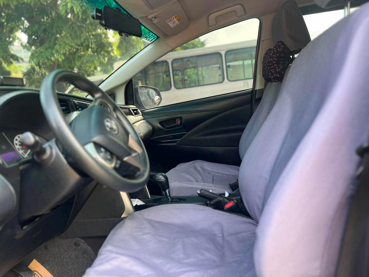 2022 TOYOTA INNOVA 2.8L E DIESEL AUTOMATIC TRANSMISSION Gold Aces Car Display Center