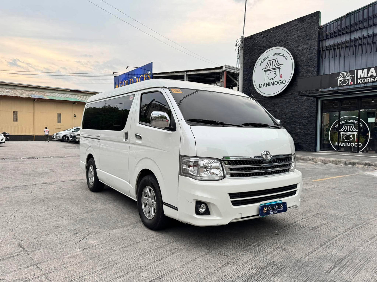 2014 TOYOTA HIACE SUPER GRANDIA 2.8L DSL AUTOMATIC TRANSMISSION (40TKMS ONLY!) TOYOTA