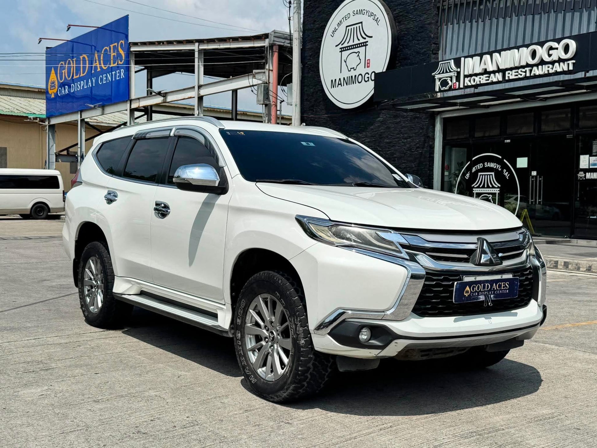2016 MITSUBISHI MONTERO SPORTS PREMIUM GLS 2.4L DSL AUTOMATIC TRANSMISSION Gold Aces Car Display Center